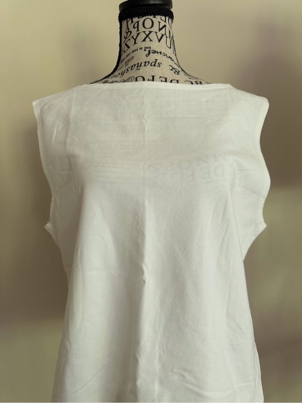 Quince White Sleeveless Tank Top